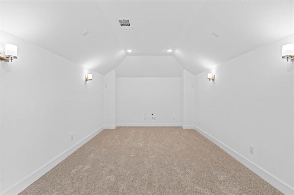 3109 Half Moon Way Property Photo 32
