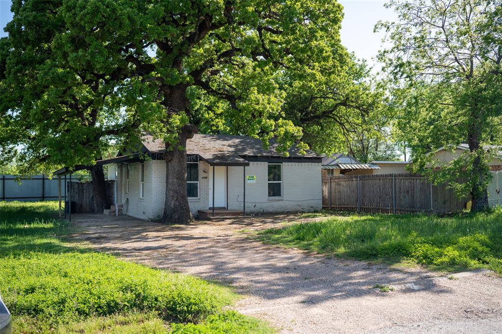 2416 Smith Avenue Property Photo 2