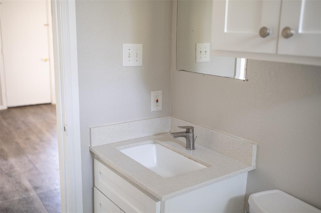 2416 Smith Avenue Property Photo 11