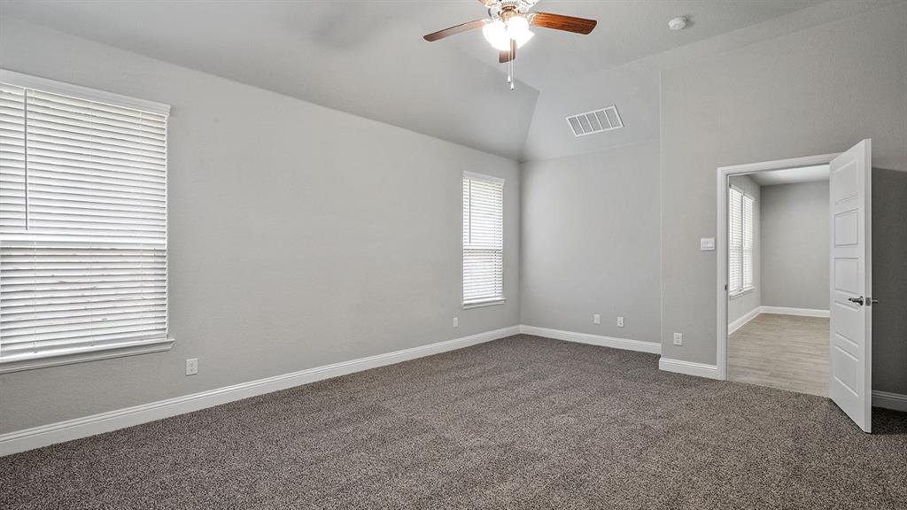 2509 Goldfinch Drive Property Photo 17