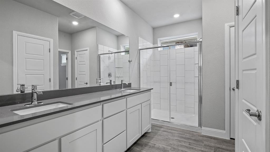 2509 Goldfinch Drive Property Photo 18