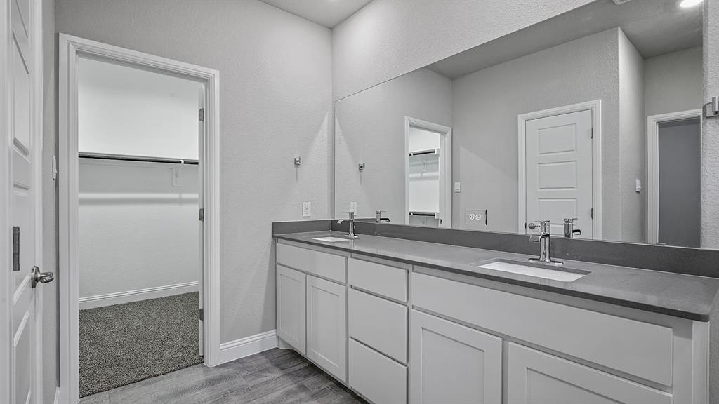 2509 Goldfinch Drive Property Photo 19