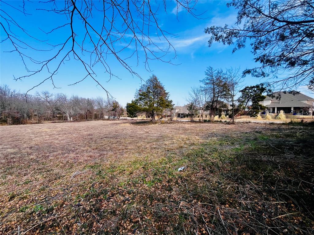 1000 Silver Creek Drive Property Photo 9