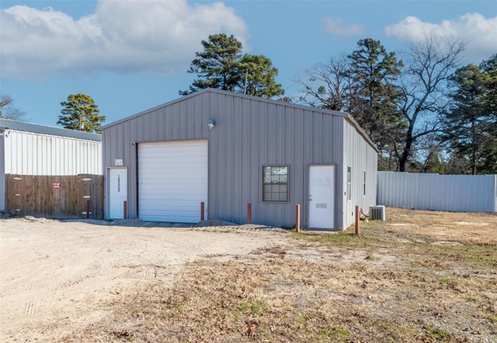 18508 Us Highway 69 Property Photo 2