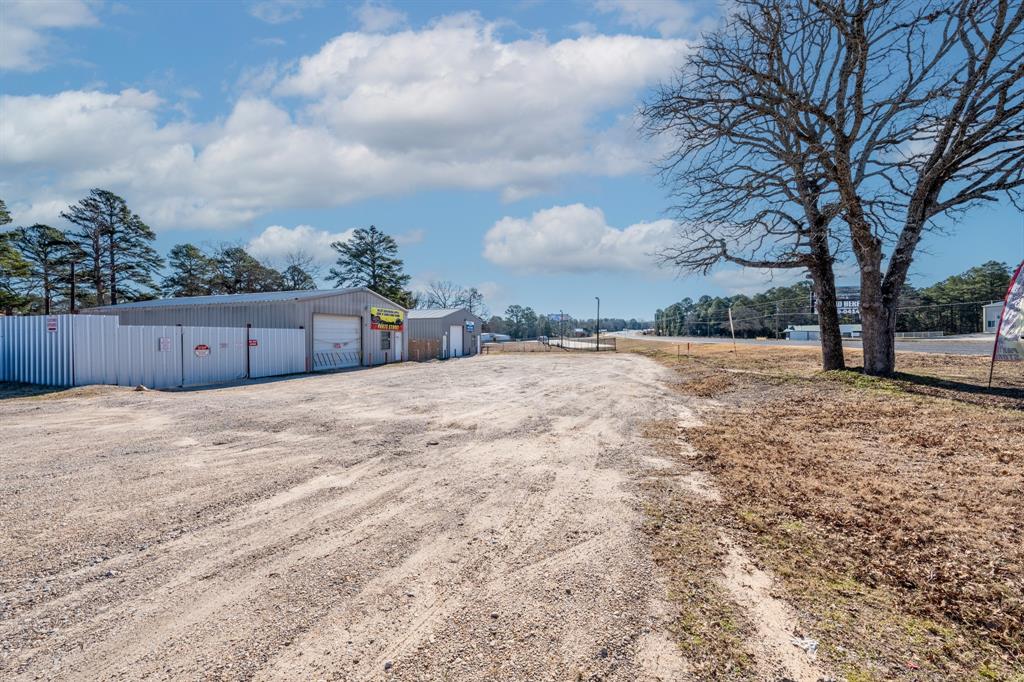18508 Us Highway 69 Property Photo 4