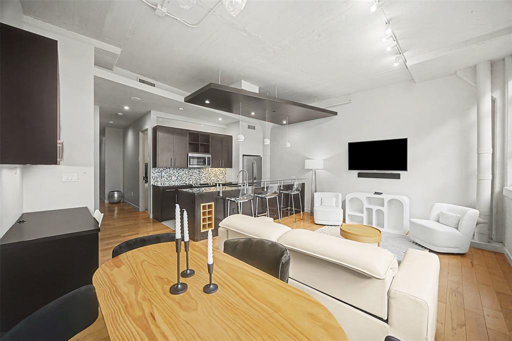 2600 W 7th Street 1505 Property Photo 2
