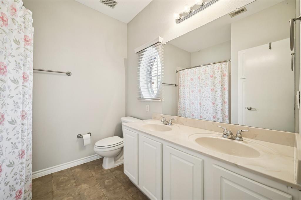 1049 Colonial Drive Property Photo 26