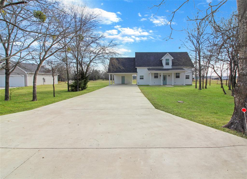 7817 County Road 4076 Property Photo 1