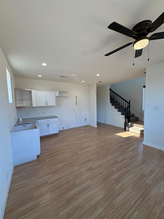 4209 Metropolitan Avenue Property Photo 3