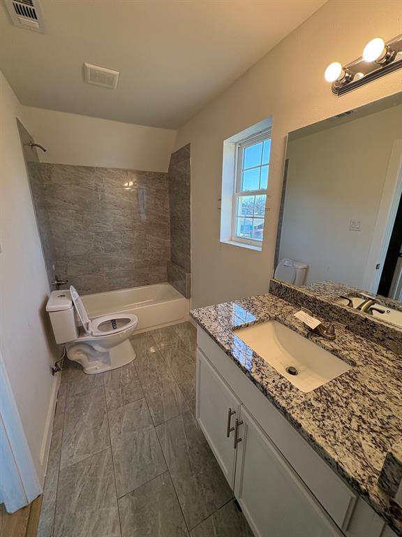 4209 Metropolitan Avenue Property Photo 11