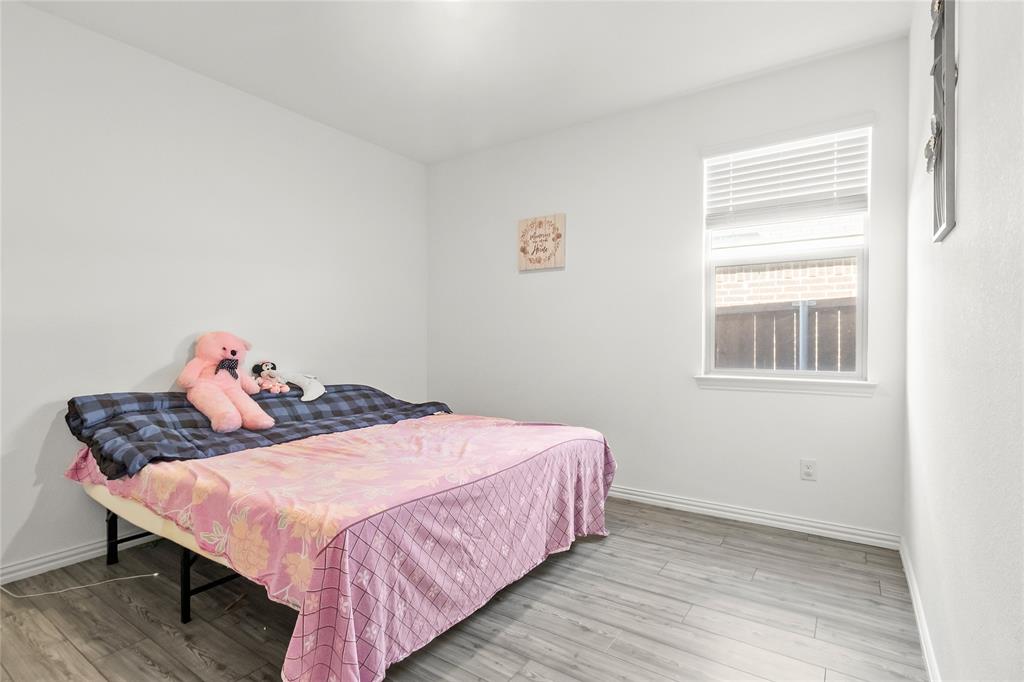 3505 Riverside Drive Property Photo 11