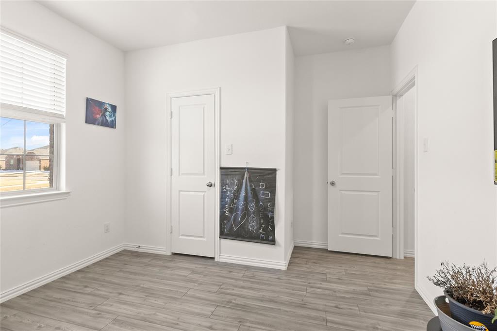 3505 Riverside Drive Property Photo 17