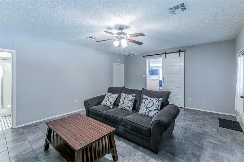 5729 Westlawn Drive Property Photo 10