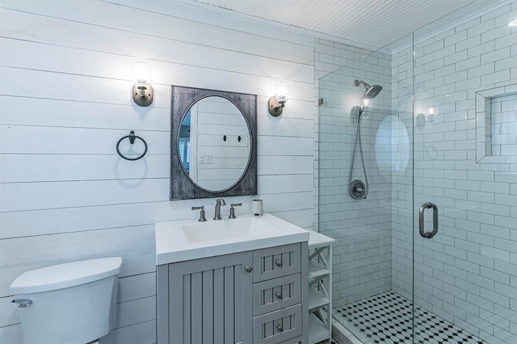 5729 Westlawn Drive Property Photo 14