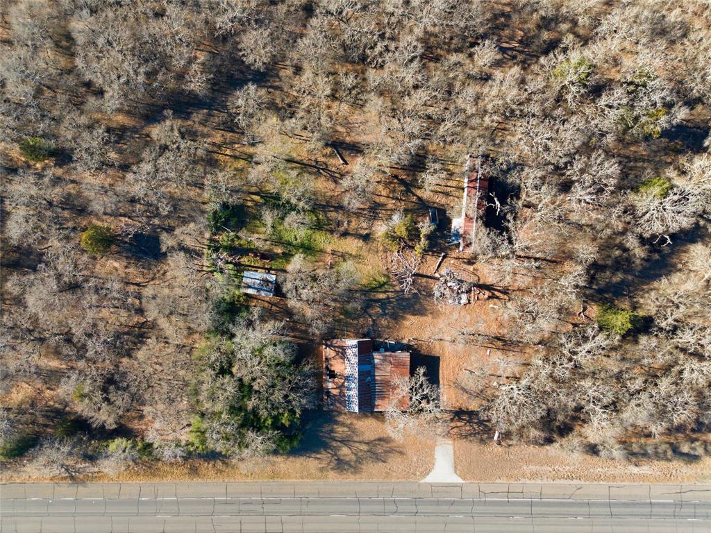 1469 Highway 31 Property Photo 2