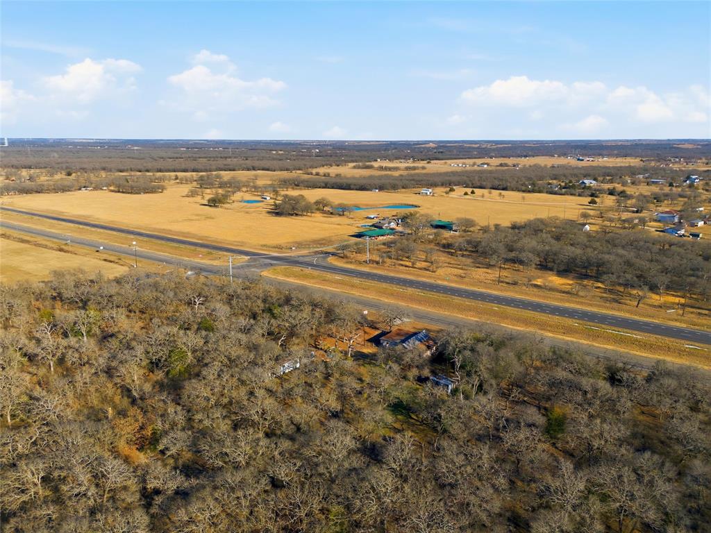 1469 Highway 31 Property Photo 6