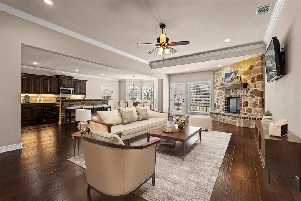 1028 Addison Boulevard Property Photo 1