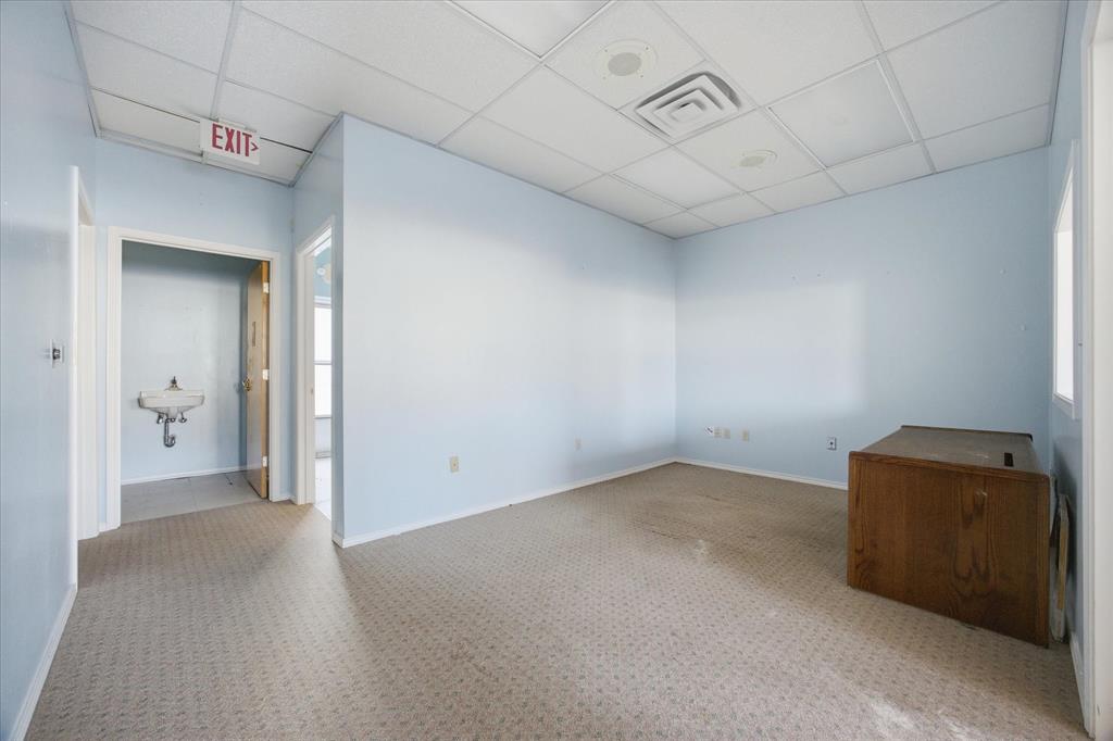 2108 Monroe Street Property Photo 6