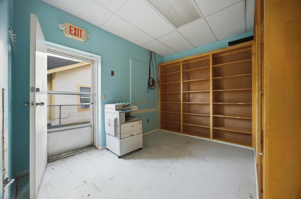 2108 Monroe Street Property Photo 9