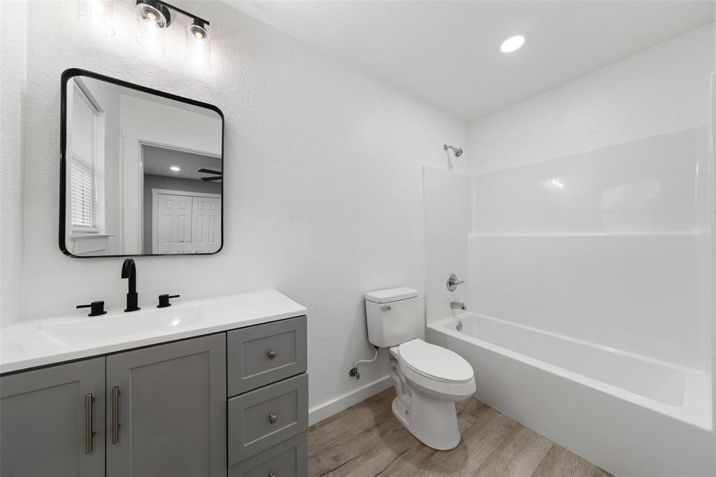 1905 Sanger Avenue Property Photo 14