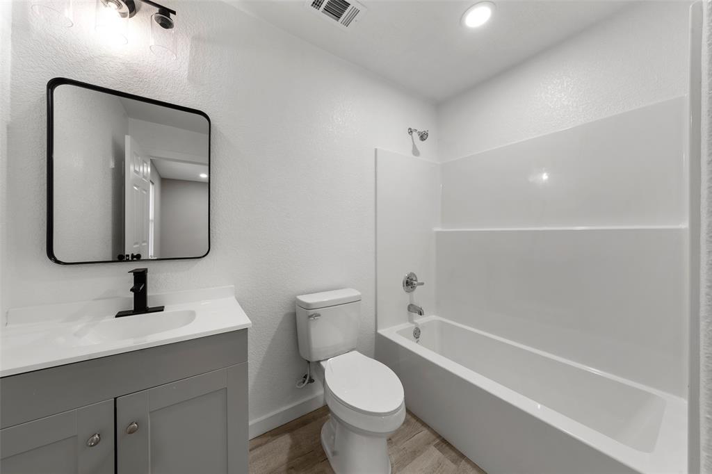 1905 Sanger Avenue Property Photo 16