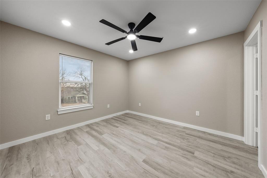1905 Sanger Avenue Property Photo 17