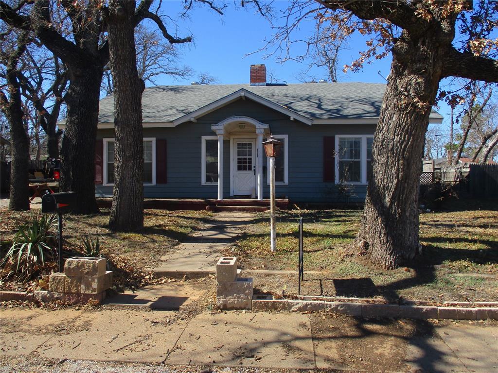 205 S Oaklawn Property Photo 1