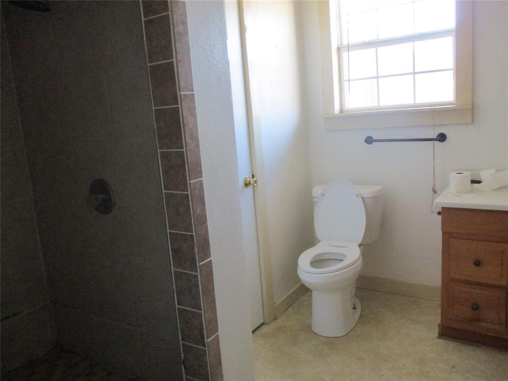 205 S Oaklawn Property Photo 12