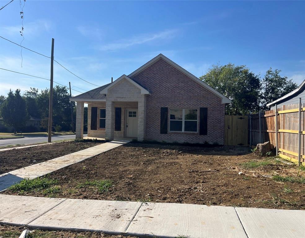 4340 M Avenue Property Photo 1