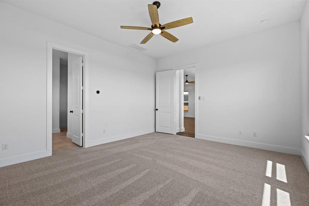 1792 Monarch Way Property Photo 17