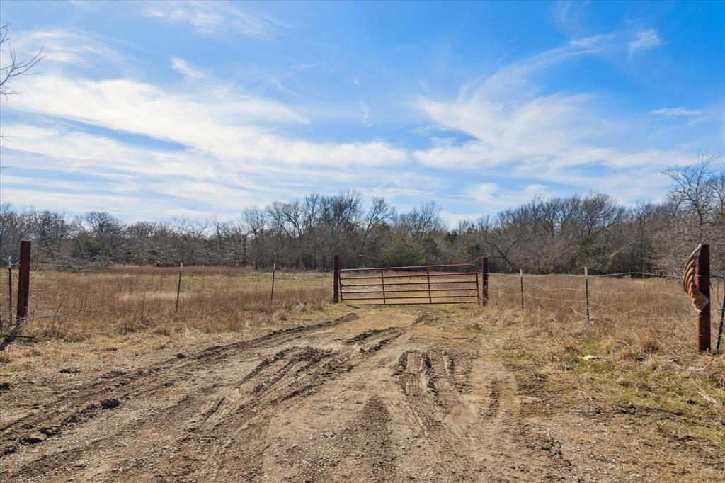 1100 Highpoint Property Photo 11