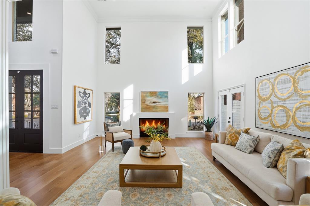 2 Parliament Place Property Photo 4