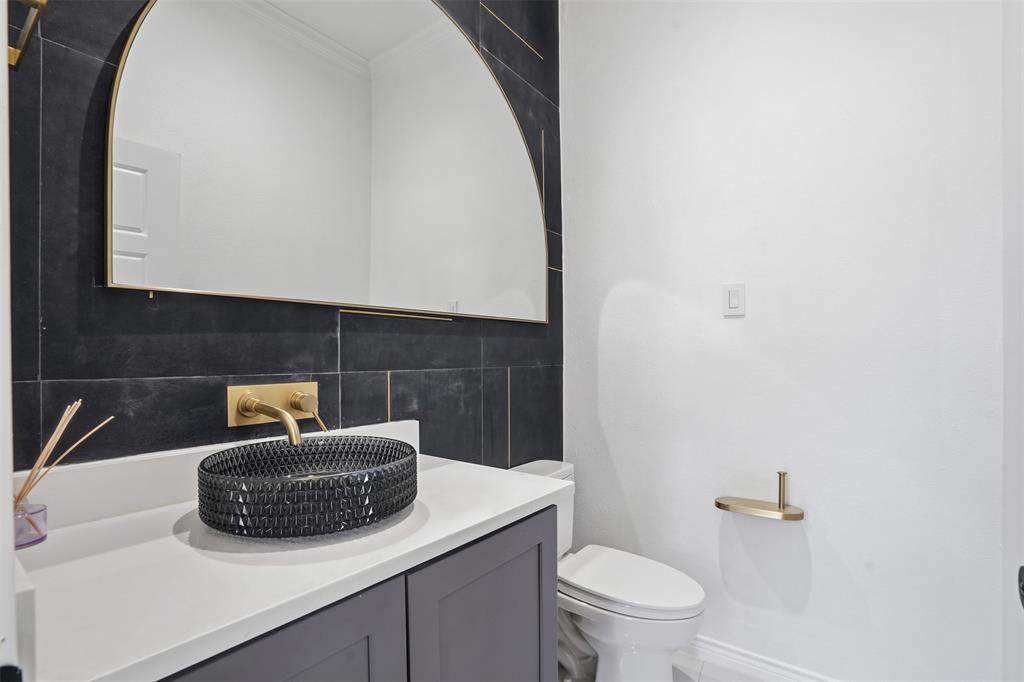 2 Parliament Place Property Photo 11