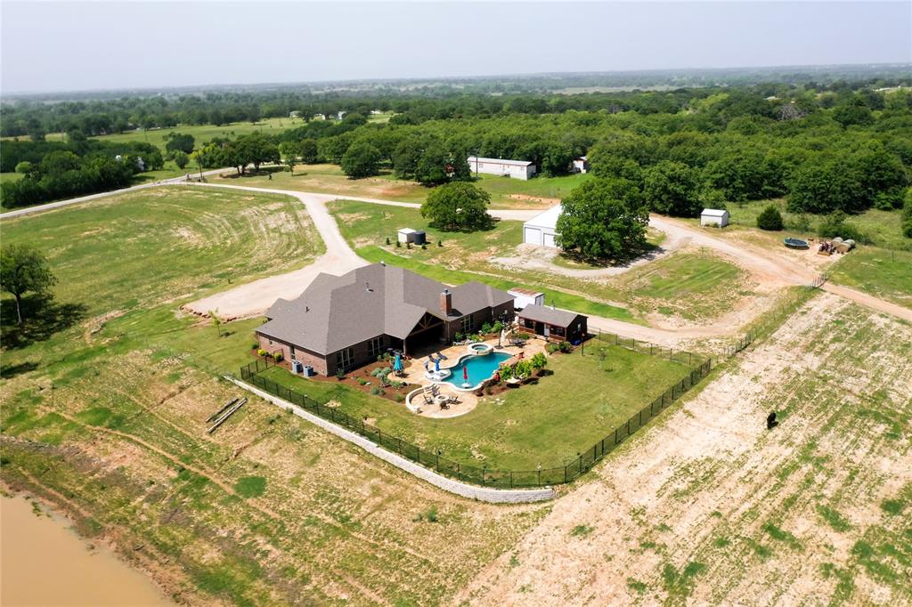 1466 County Road 1270 Property Photo 3