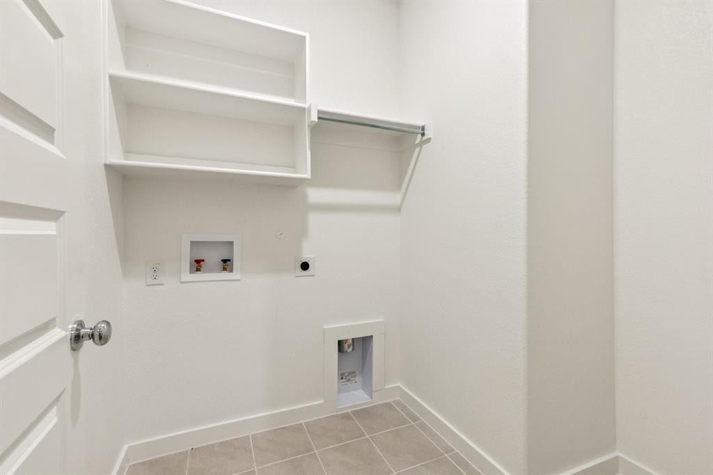 753 Lyft Lane Property Photo 32