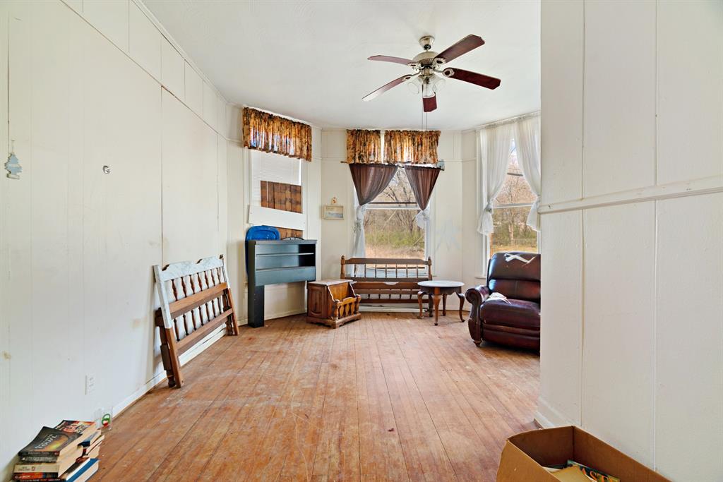 1080 Hearon Street Property Photo 6