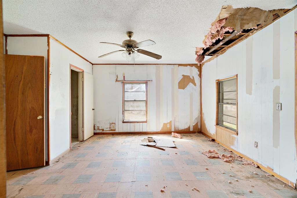 1080 Hearon Street Property Photo 9