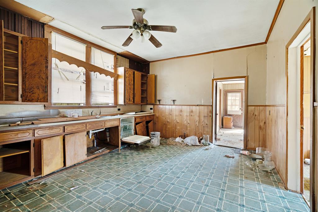 1080 Hearon Street Property Photo 11