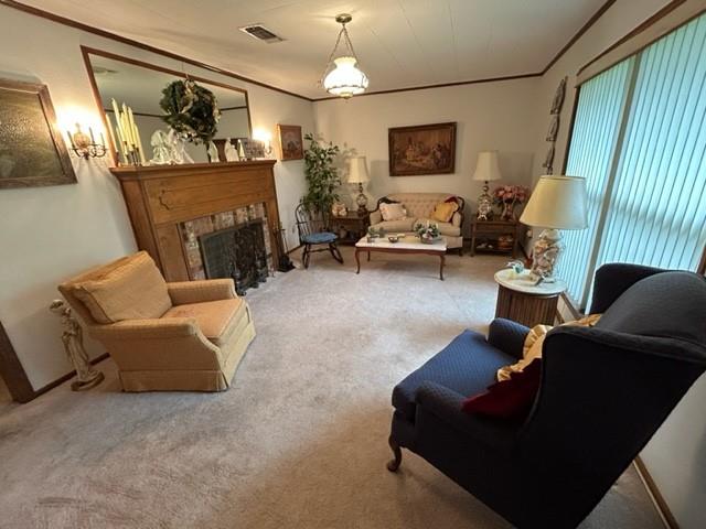 102 E Crockett Street Property Photo 11