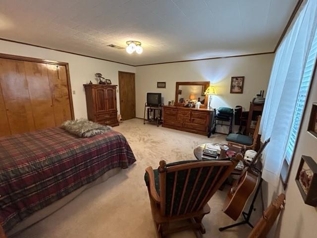 102 E Crockett Street Property Photo 15