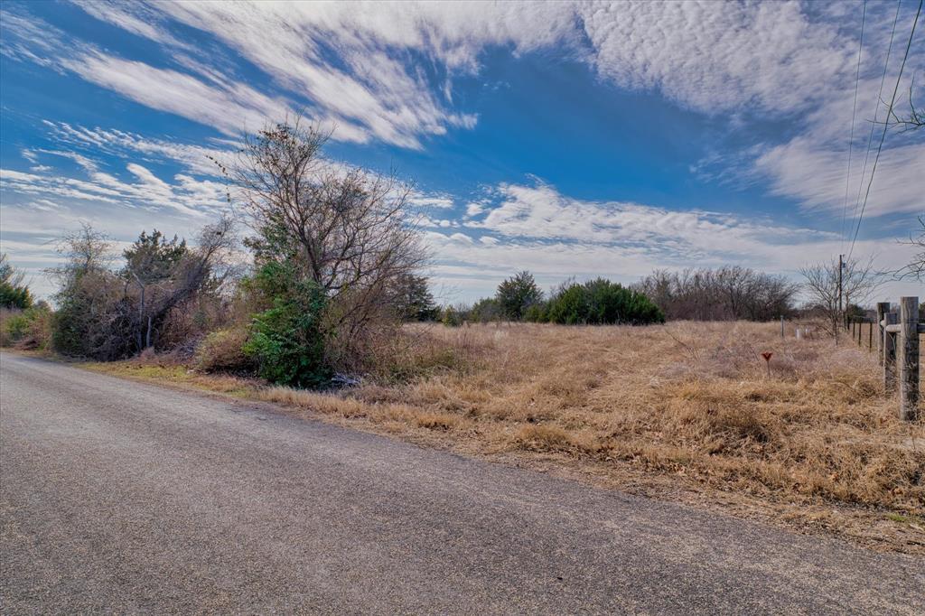 1830 Southern View Property Photo 4