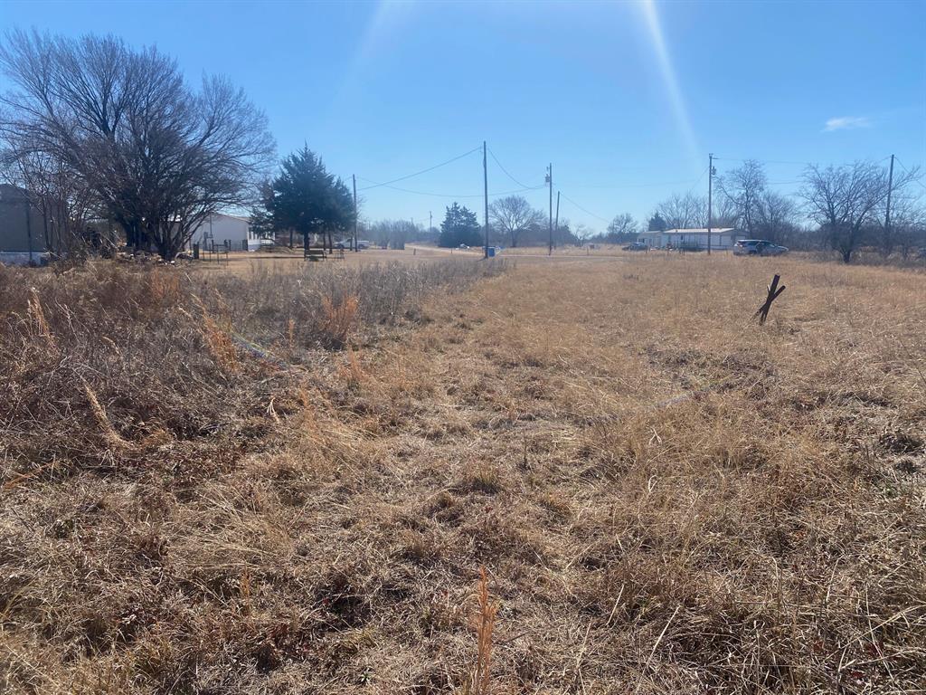 231 County Road 3072 Property Photo 4