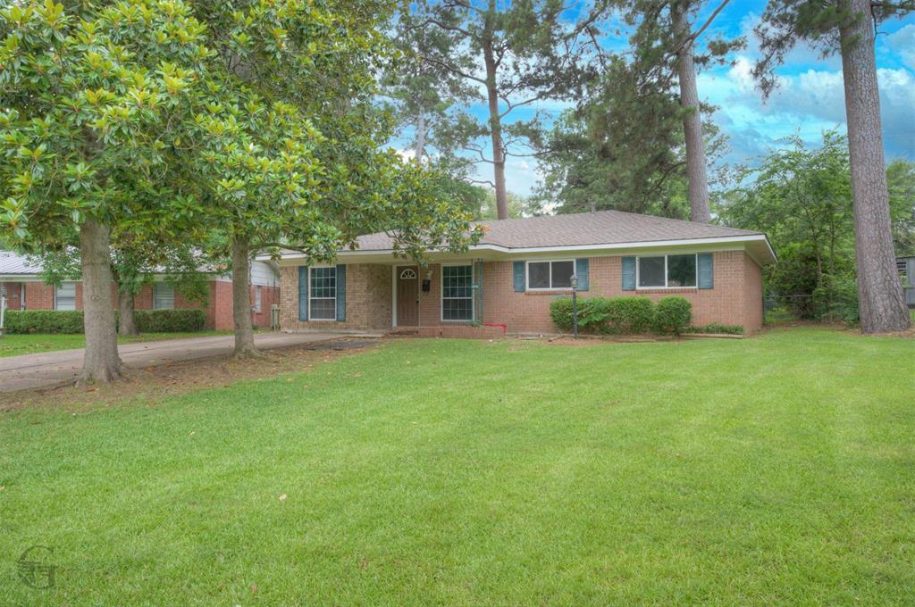 2513 Dundee Circle Property Photo 1