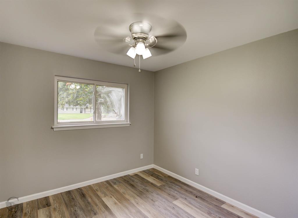 2513 Dundee Circle Property Photo 12