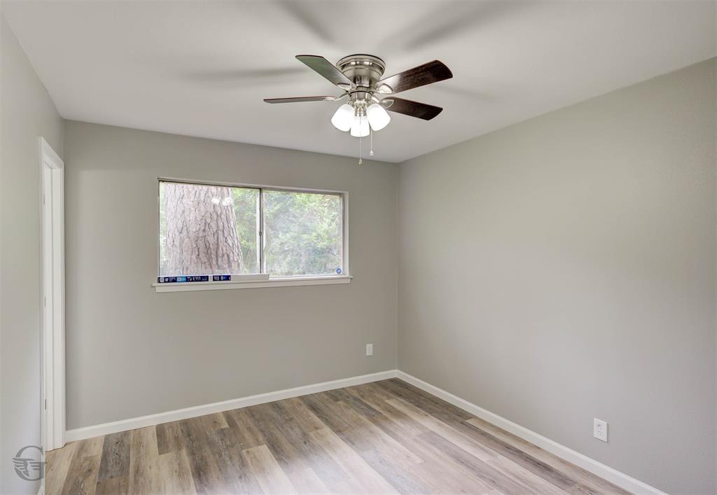 2513 Dundee Circle Property Photo 16