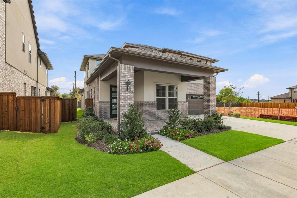 15213 Boxthorn Drive Property Photo 4