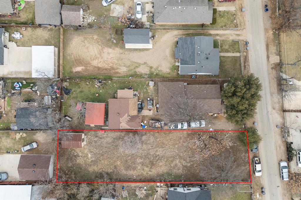 1639 Neal Street Property Photo 1