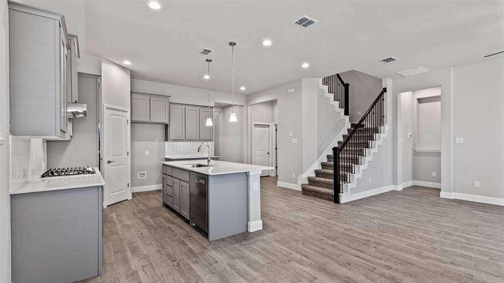 701 Bushman Drive Property Photo 8