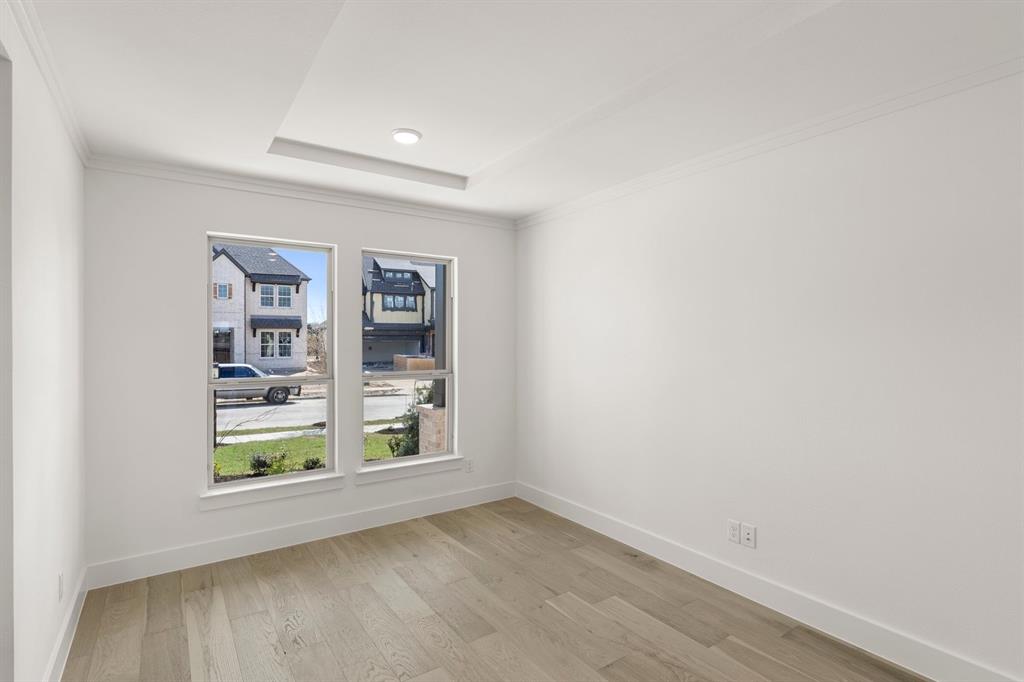 813 Golden Galaxy Way Property Photo 10