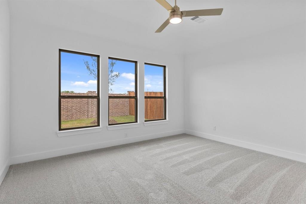 1132 Hitching Post Way Property Photo 29